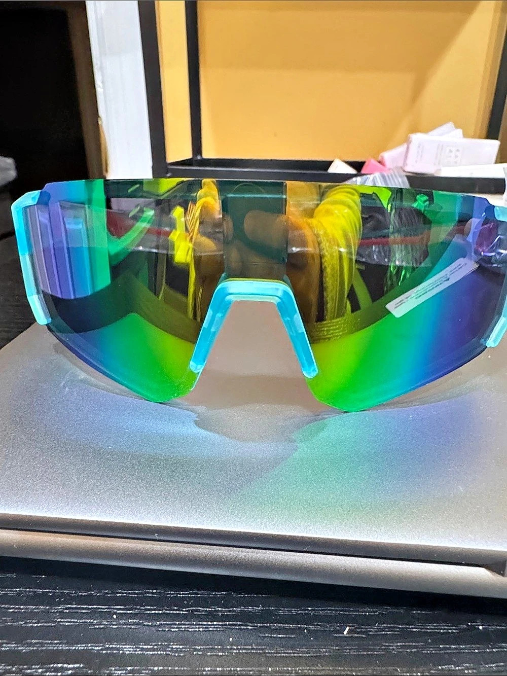 Hurley Semi-Rim Polarized Shield Sunglasses in Blue/Rainbow BNWT unisex